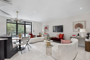 Photo 21- click for photo gallery